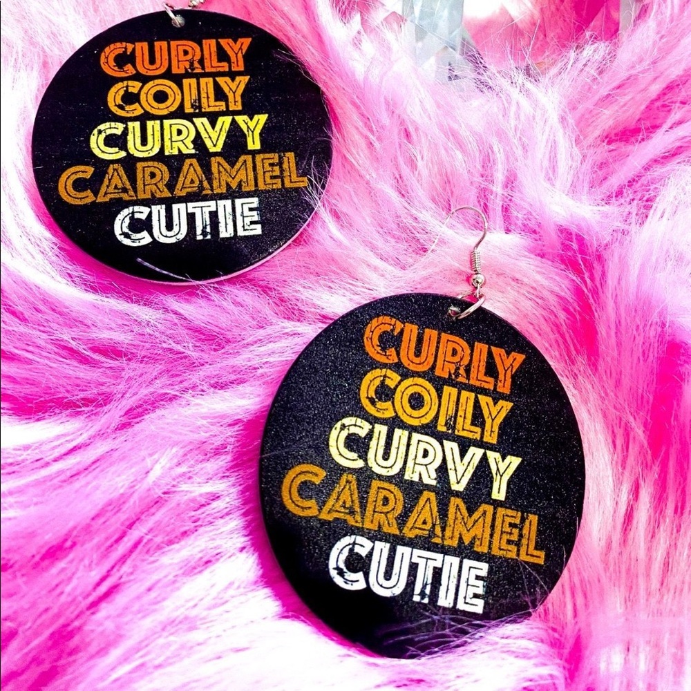 NWT Curly Coily Curvy Caramel Cutie